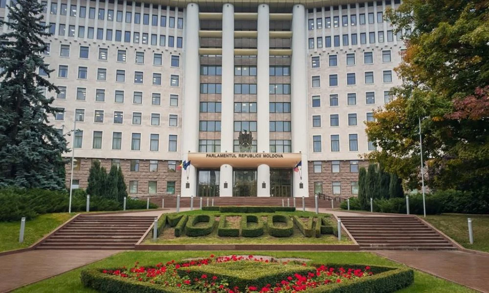 Μολδαβία: Εγκαταλείπει την ουδετερότητα και στέλνει βοήθεια στην Ουκρανία